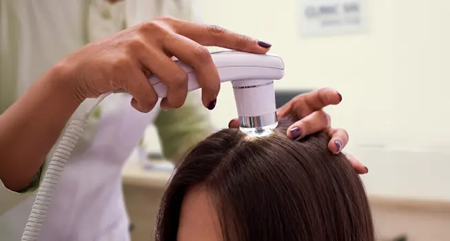 Consultation & Scalp Analysis