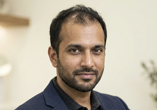 Men with receding hairlines or bald patches